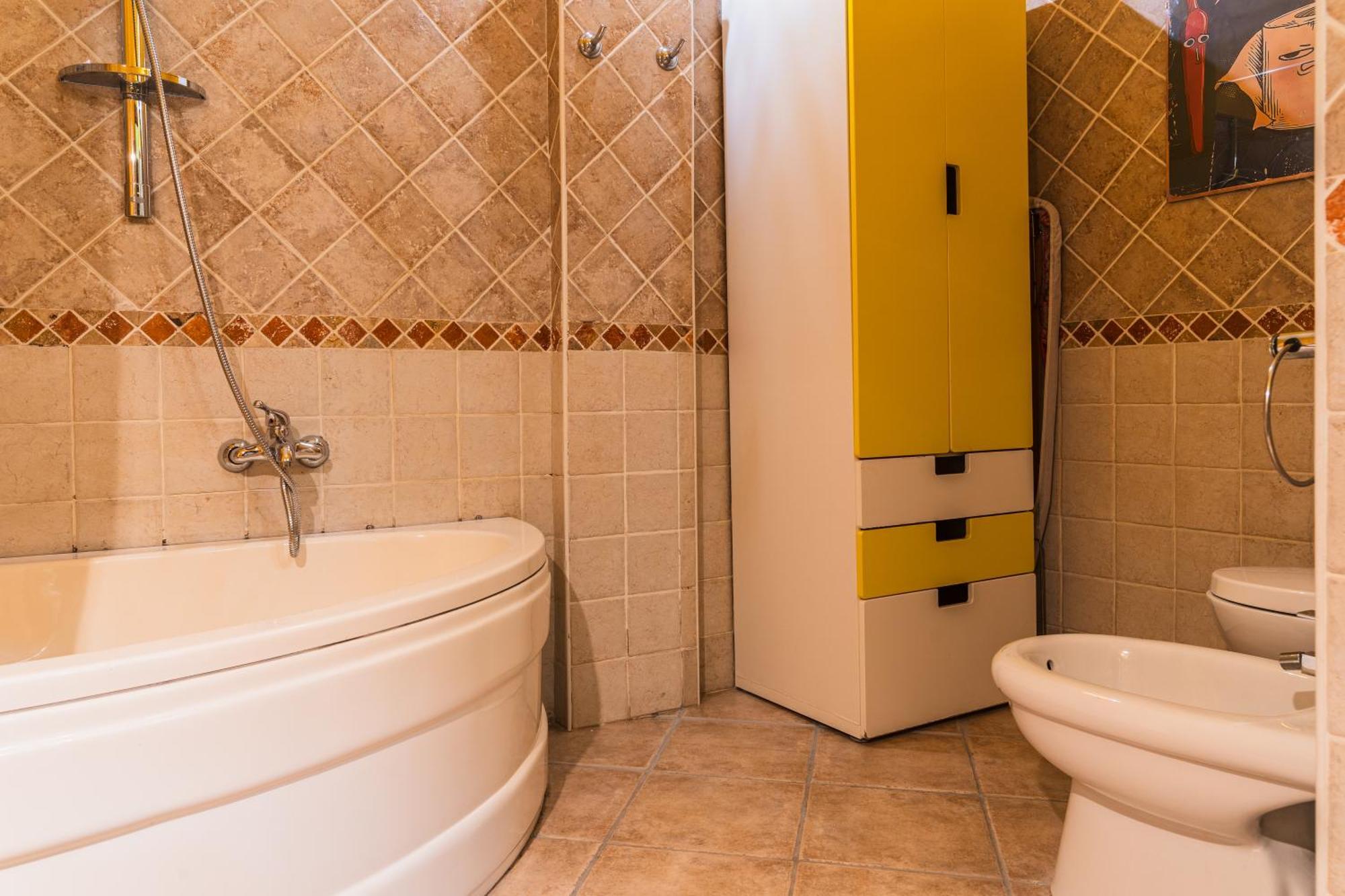 La Casa Di Ryan - Camere - Policlinico - Cittadella Монсеррато Экстерьер фото
